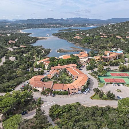 Felix Hotels - Residence Hotel Costa Serena ปาเลา ภายนอก รูปภาพ