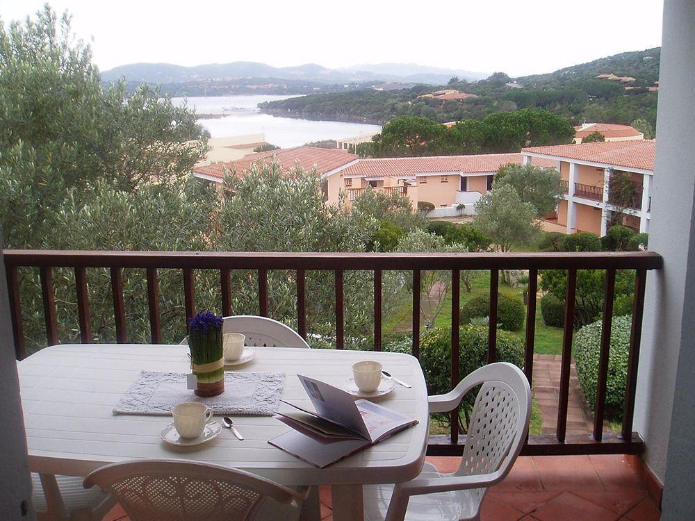 Felix Hotels - Residence Hotel Costa Serena ปาเลา ภายนอก รูปภาพ