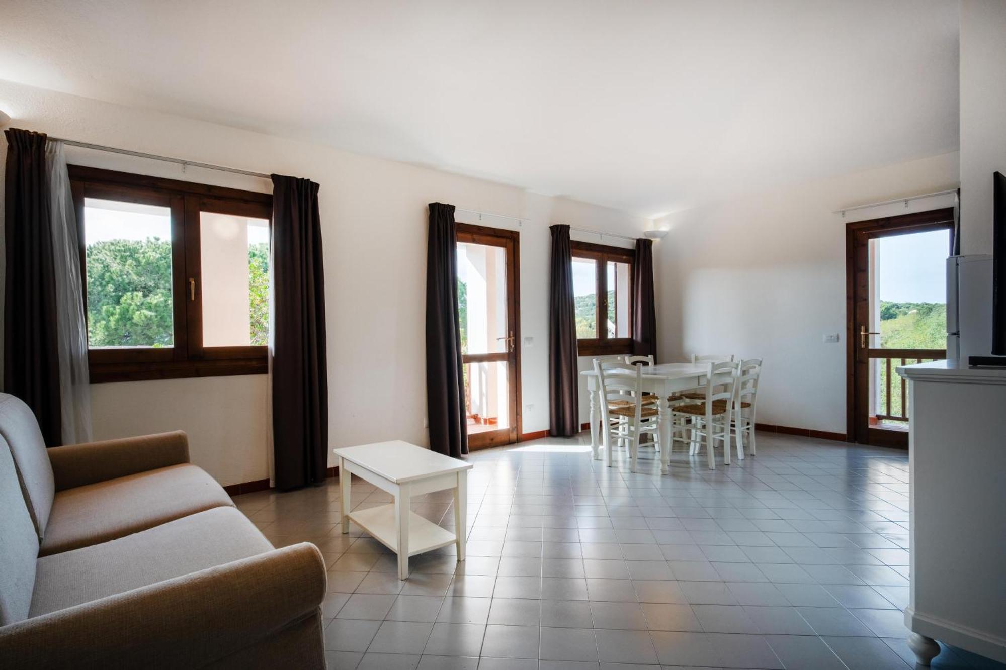 Felix Hotels - Residence Hotel Costa Serena ปาเลา ภายนอก รูปภาพ