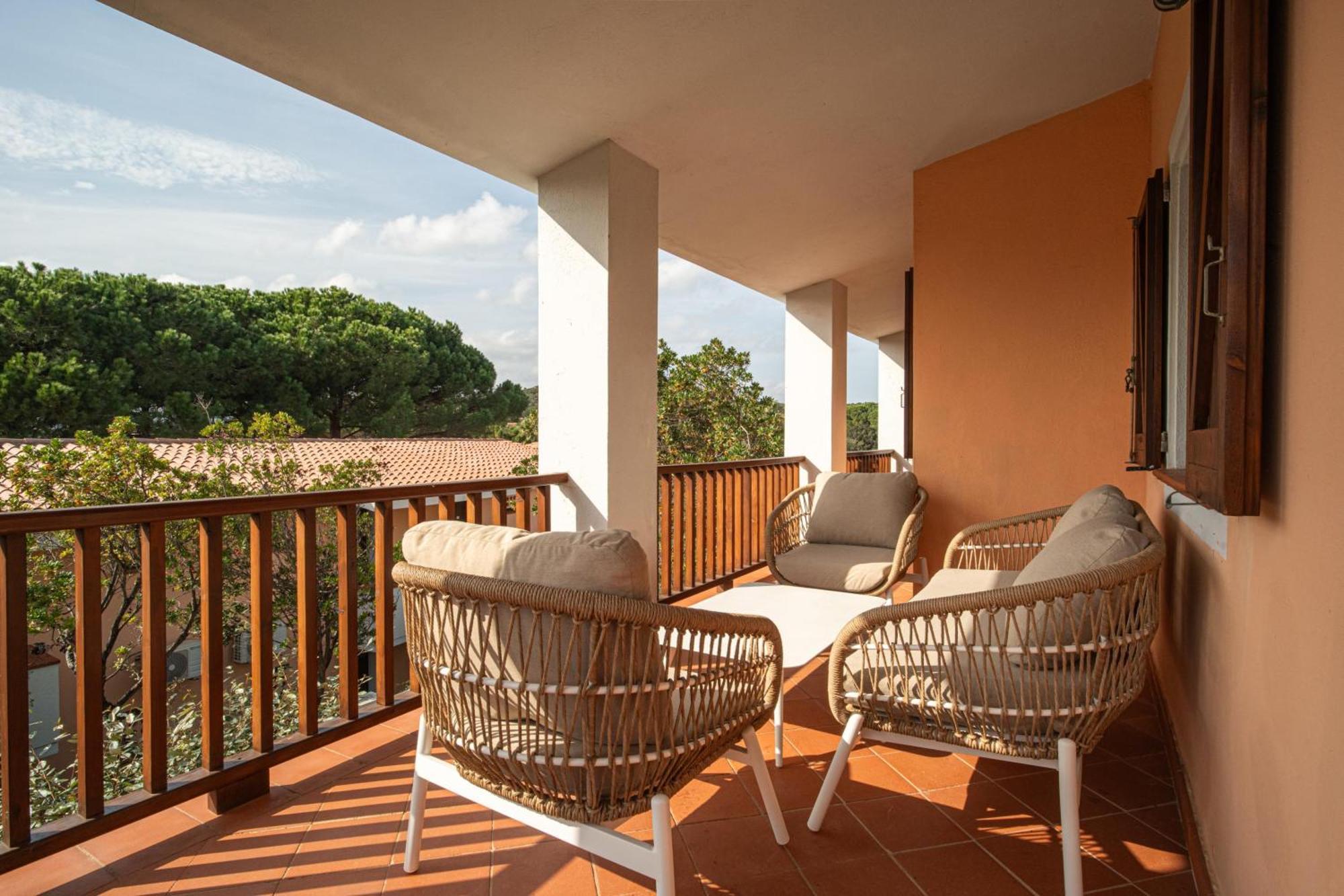 Felix Hotels - Residence Hotel Costa Serena ปาเลา ภายนอก รูปภาพ