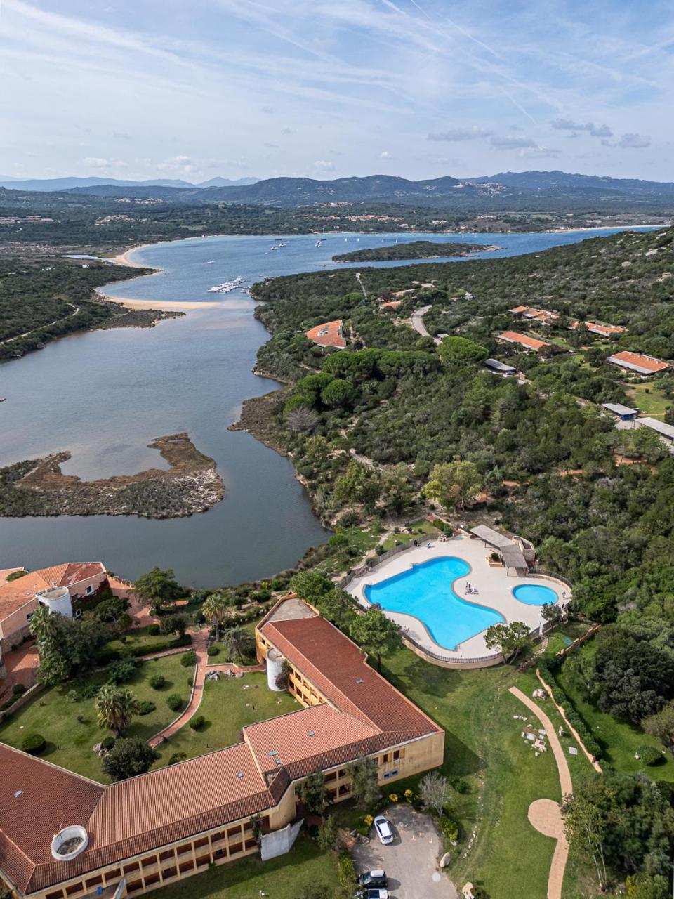 Felix Hotels - Residence Hotel Costa Serena ปาเลา ภายนอก รูปภาพ